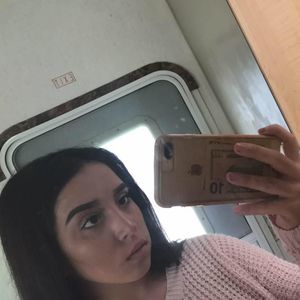 Meet your Posher, Makayla